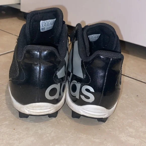 ADIDAS 5 STAR METALLIC LOW TOO BLACK SNEAKER BOYS SIZE 5